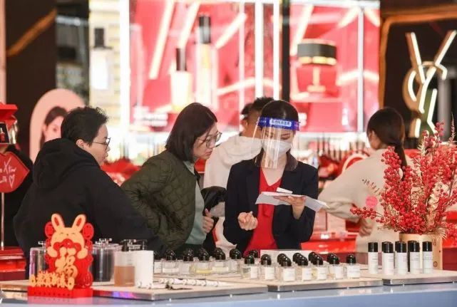 Total Sales of 2.572 Billion Yuan in Hainan’s 12 Offshore Duty Free Stores During Spring Festival