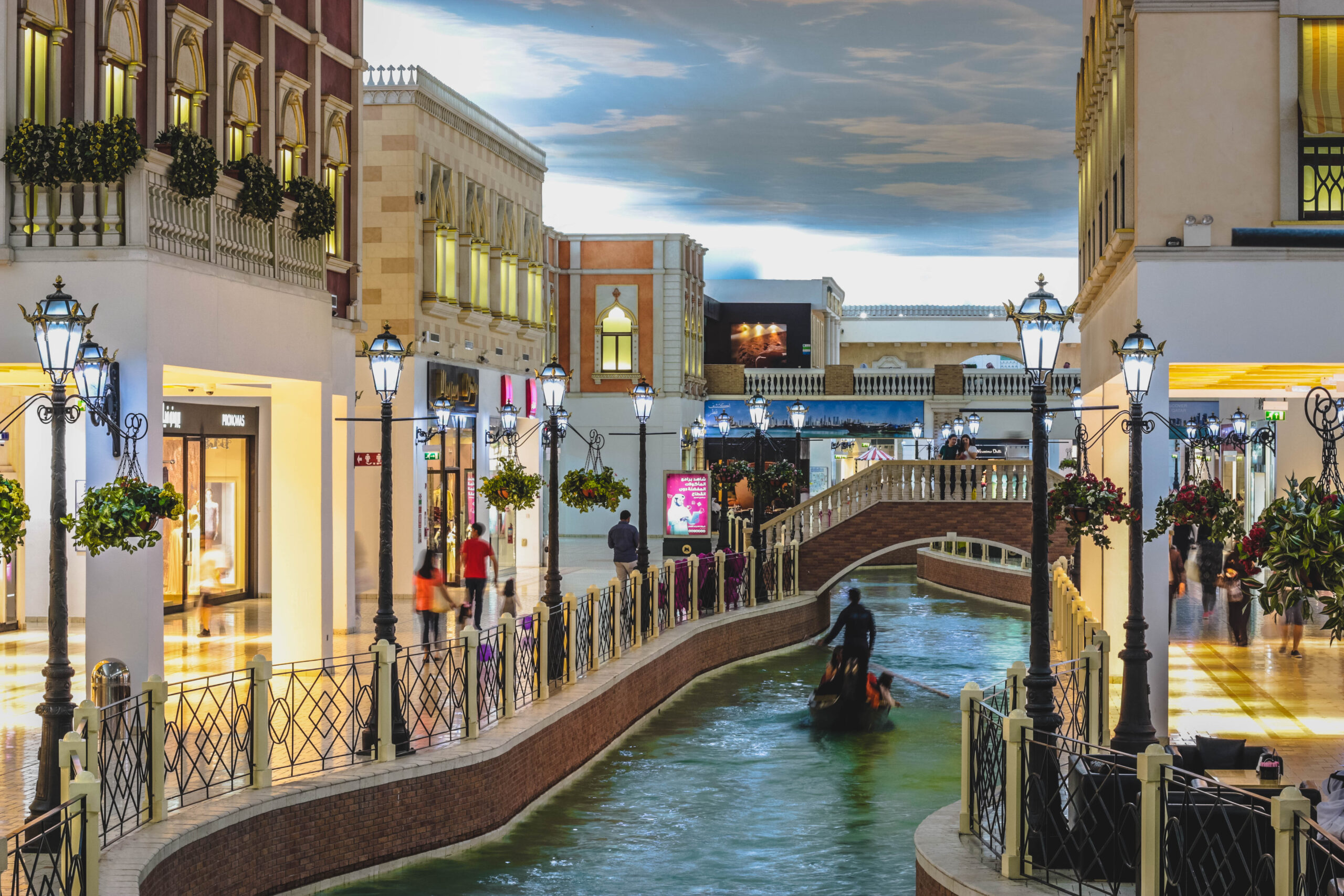 Venice Duty-Free Retail Recovers, Chinese Tourist Spending Accounts for 17%