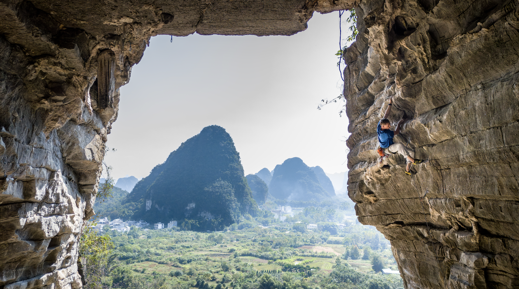 Breaking News | Comprehensive Upgrade! Arc’teryx International Climbing and Mountain Classroom Kicks Off in Yangshuo