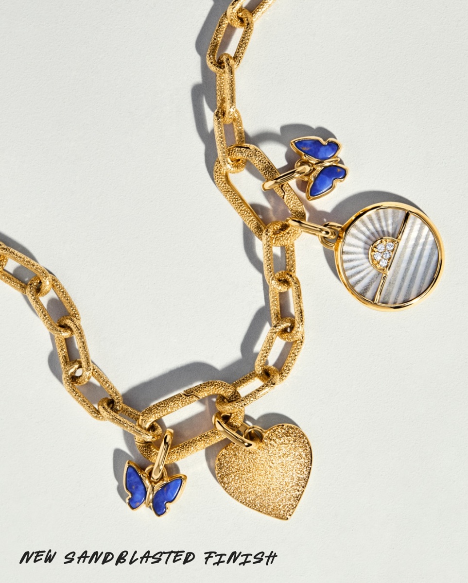 Pandora Reports 8% YoY Global Sales Growth Last Quarter, to Close Over 100 Stores in China